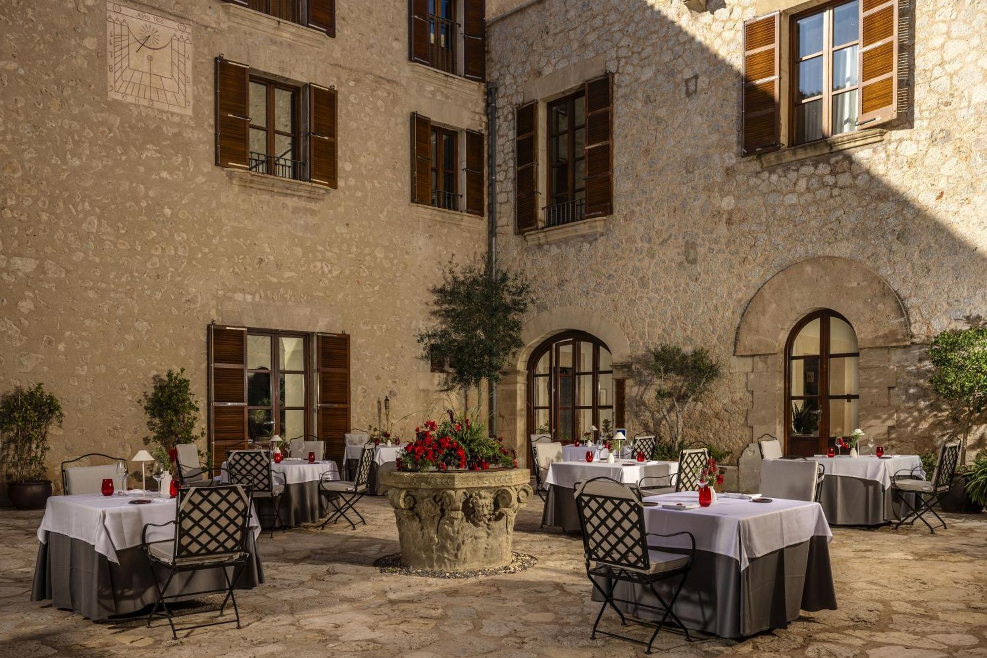 Castell Son Claret - The Leading Hotels Of The World إيس كابدييا المظهر الخارجي الصورة